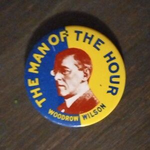 Vintage pins for presidential candidates